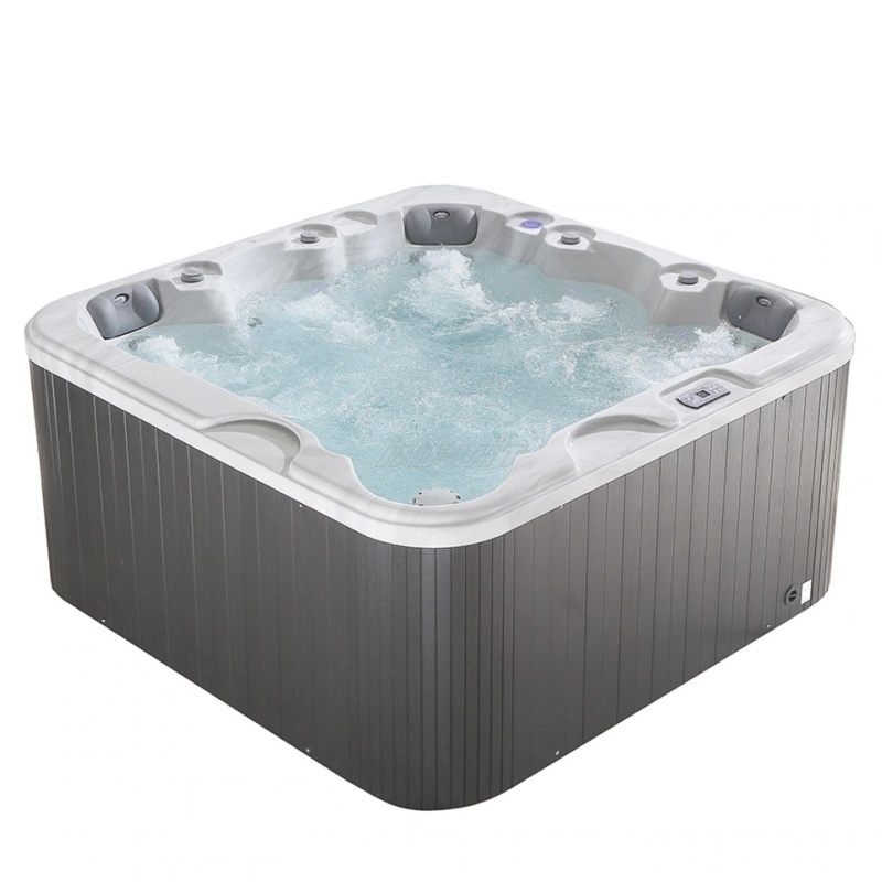 Mullivann - RX40.jpg.jacuzzi