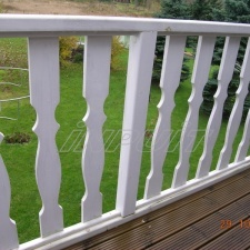 Balcony barrier beam