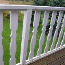 Balcony barrier picket