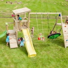 Playground LARSEN
